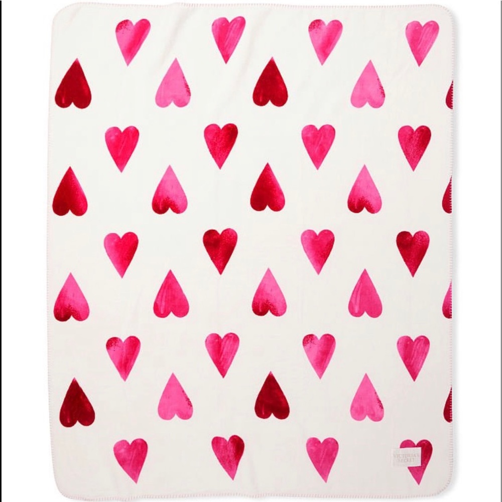 Victoria’s Secret Heart Blanket 💗